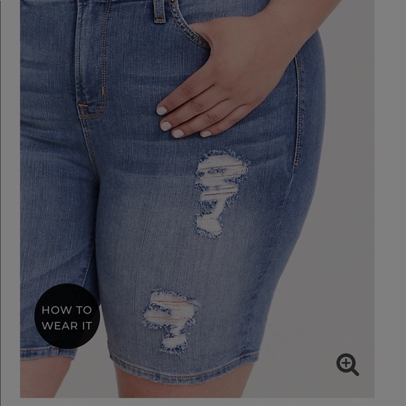 TORRID NWT PLUS SIZE JEAN SHORTS - Picture 4 of 6